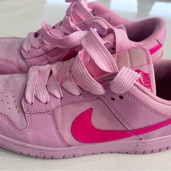 Nike Dunk Low triple pink “Barbie” sneakers- fits women sz 8.5 - Picture 11 of 11